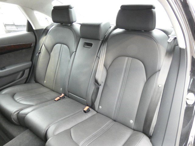 2013 Audi A8 L 3.0L Image 30 of 35