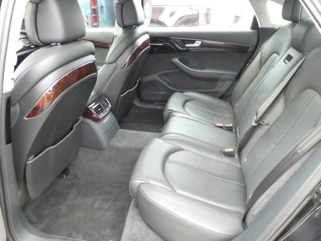 2013 Audi A8 L 3.0L Image 8 of 35