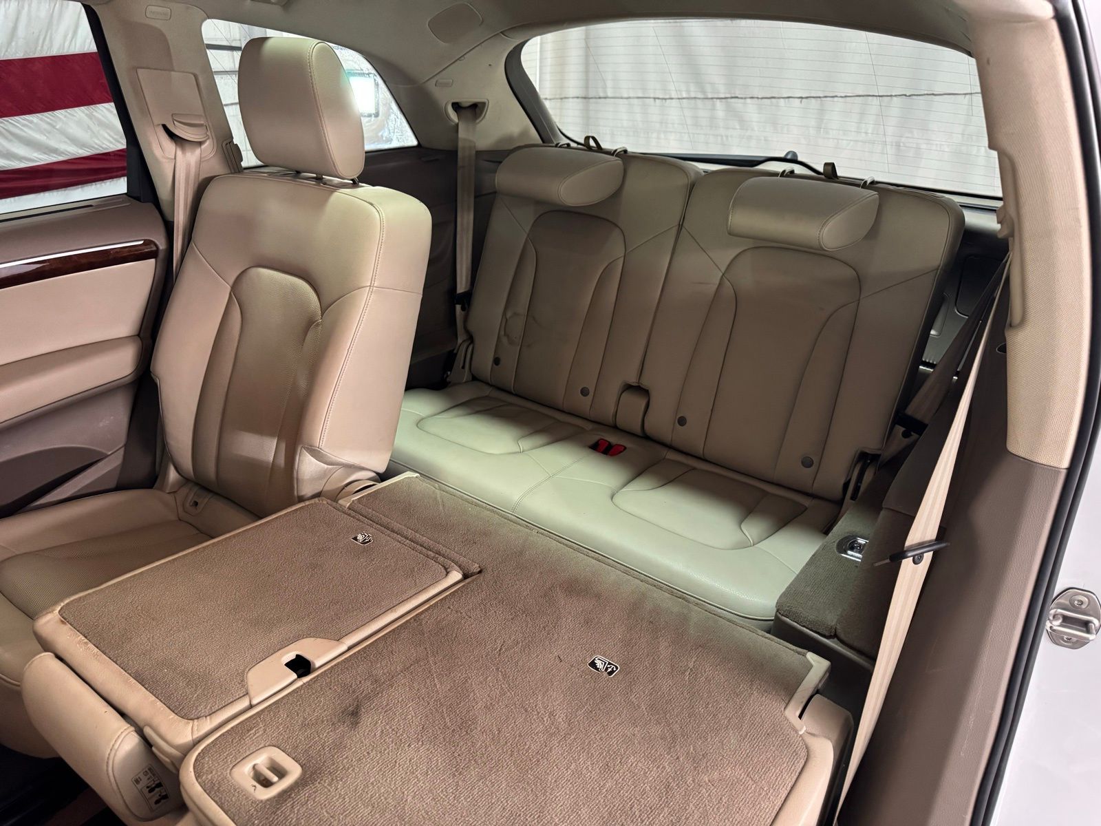 Vehicle image 11 of 30