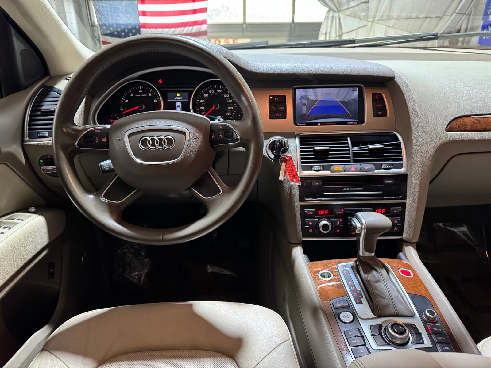 Vehicle image 13 of 30