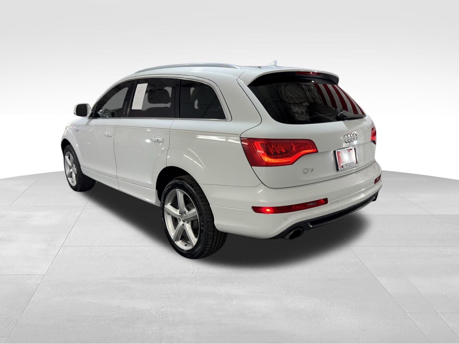 Vehicle image 7 of 30