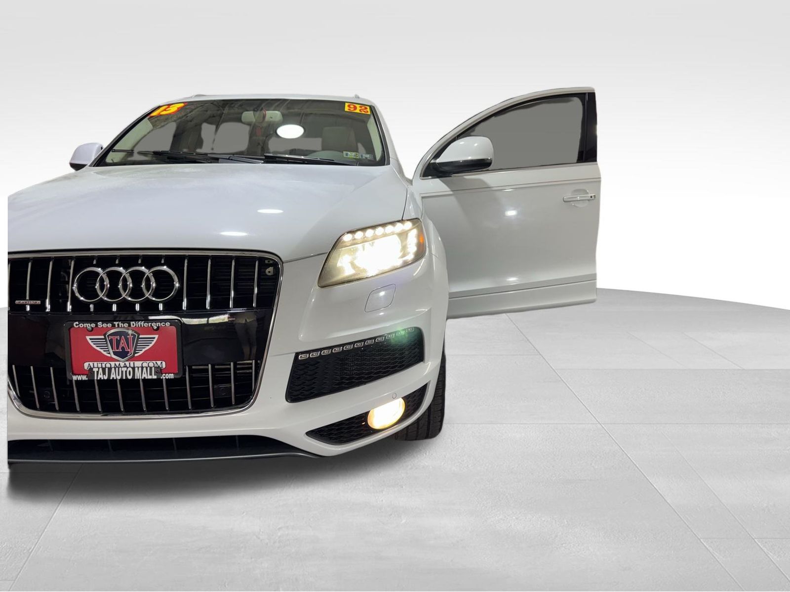 Vehicle image 2 of 30