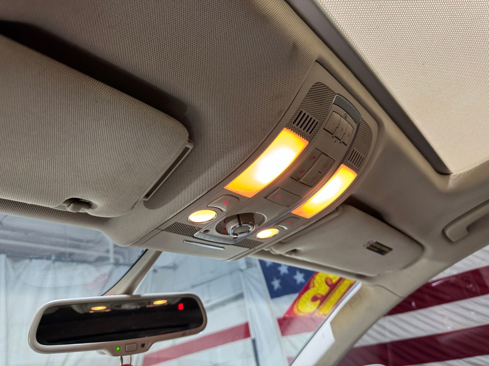 Vehicle image 23 of 30