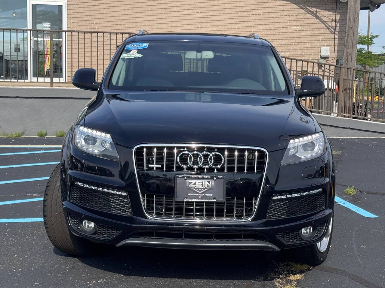 Vehicle image 2 of 34