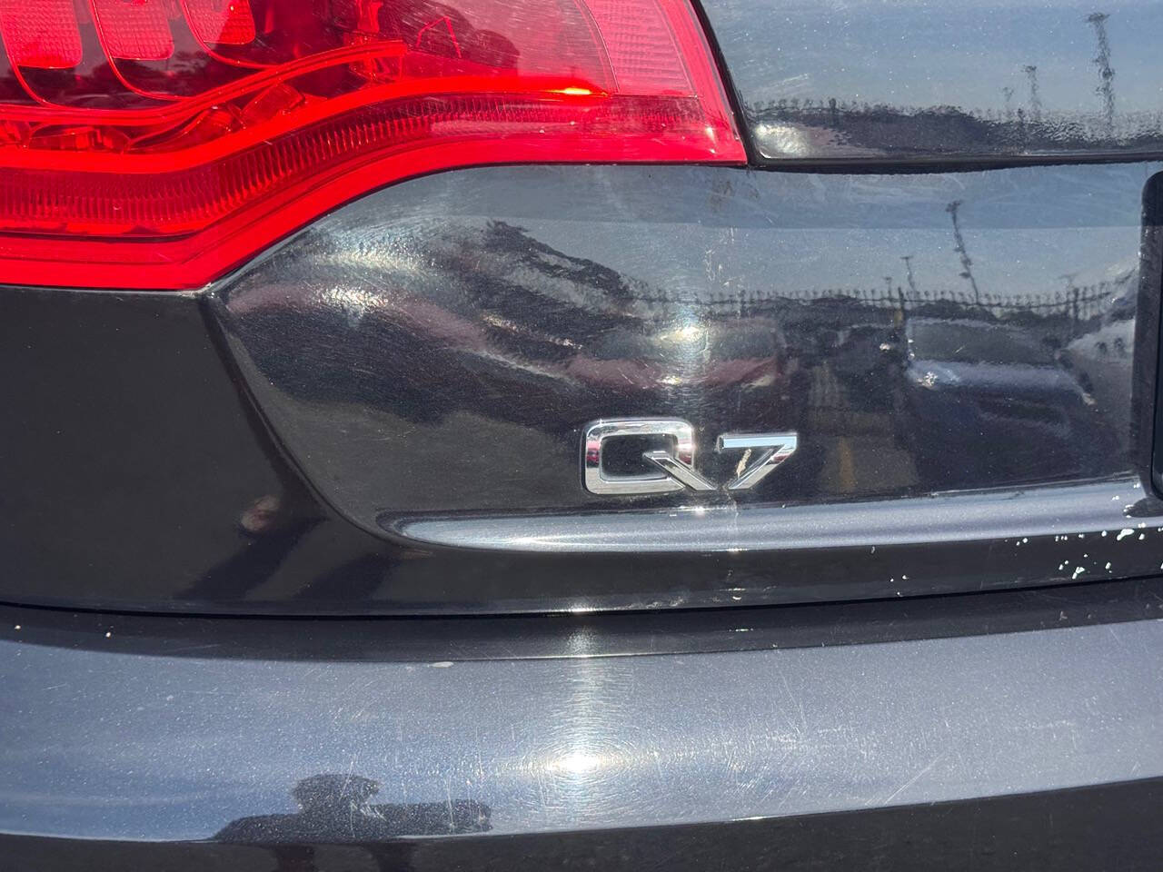 Vehicle image 27 of 34