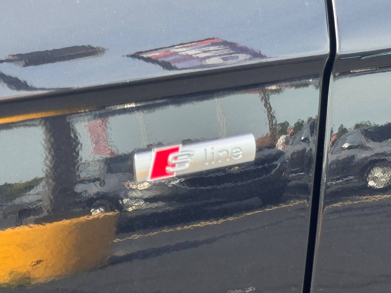 Vehicle image 29 of 34