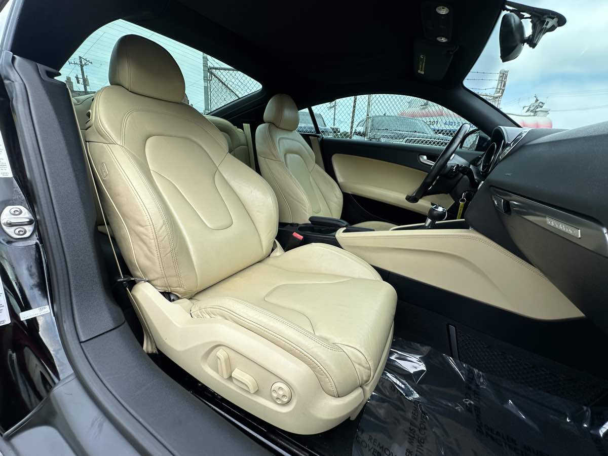 2013 Audi TT 2.0T Prestige Image 11 of 26
