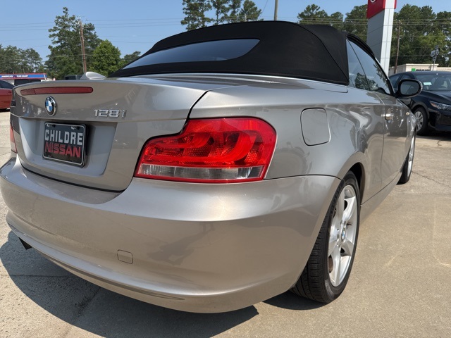 Vehicle image 4 of 23