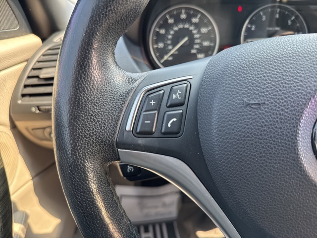 Vehicle image 19 of 23