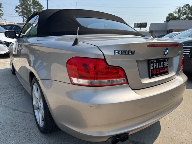 Vehicle image 8 of 23