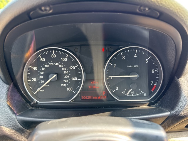 Vehicle image 17 of 23