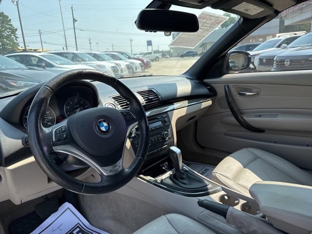 Vehicle image 15 of 23
