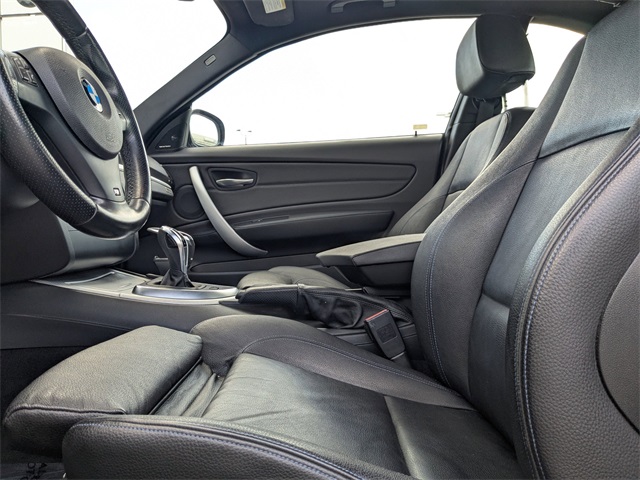 Vehicle image 12 of 27
