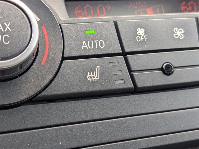 Vehicle image 21 of 27