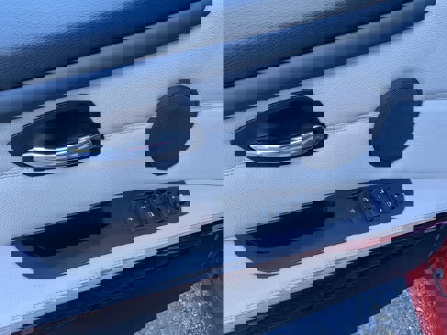 Vehicle image 24 of 29