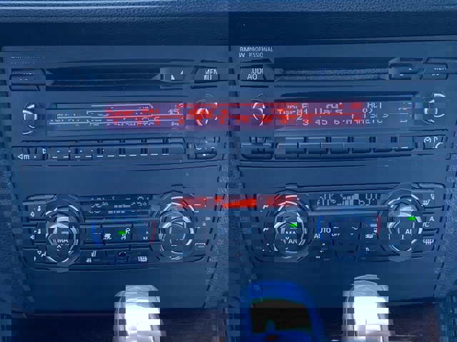 Vehicle image 22 of 29