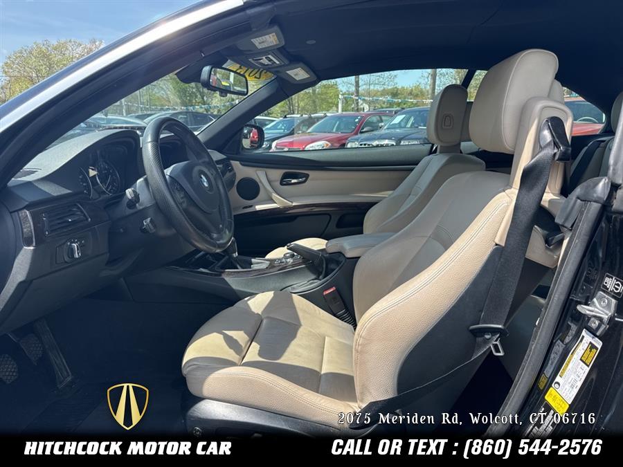 Vehicle image 19 of 30
