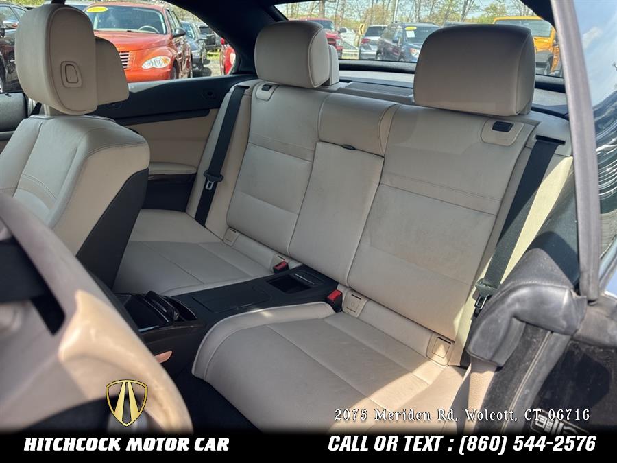 Vehicle image 25 of 30