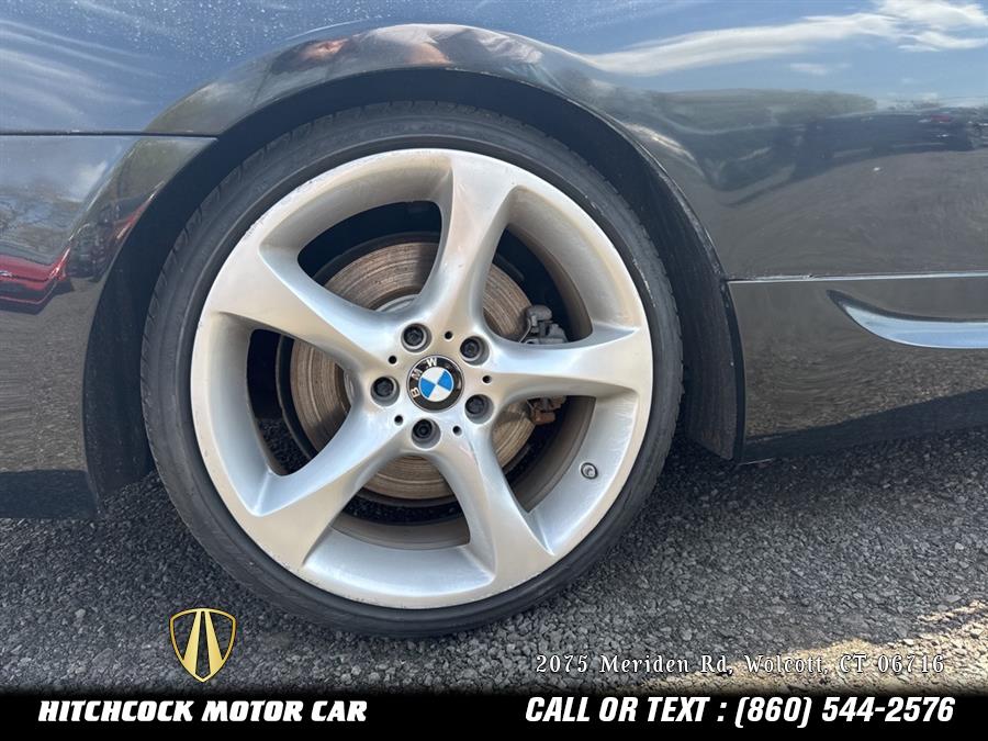Vehicle image 16 of 30