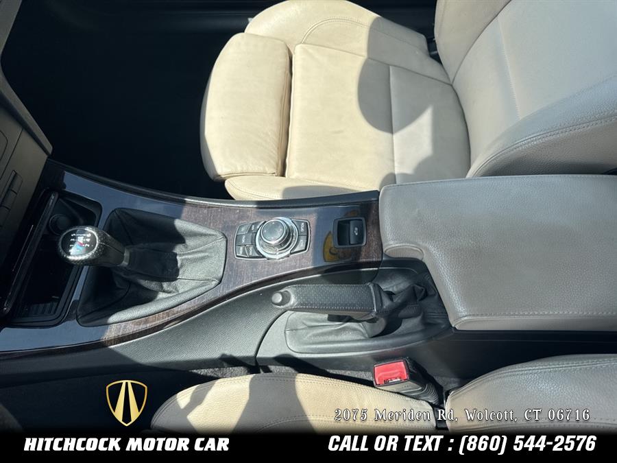 Vehicle image 22 of 30