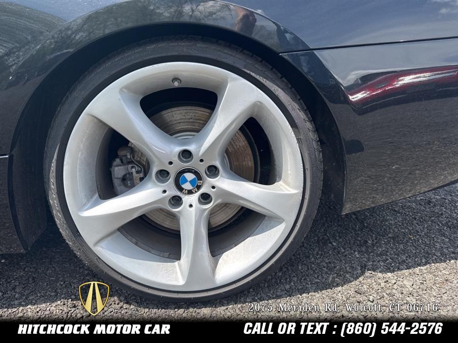 Vehicle image 17 of 30