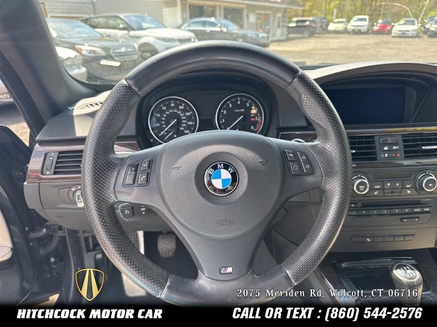 Vehicle image 20 of 30