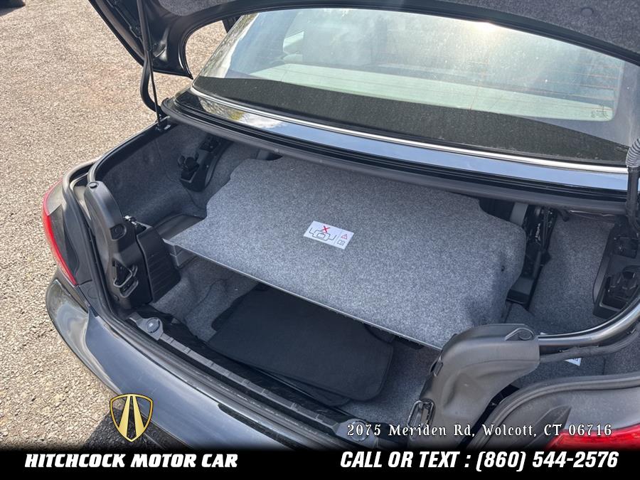 Vehicle image 28 of 30