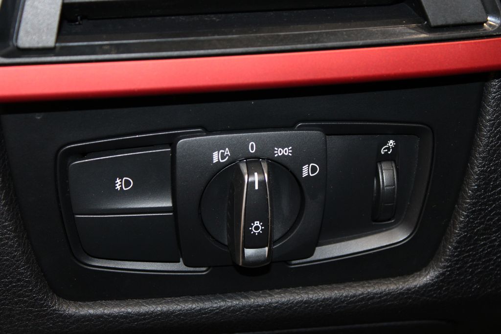 Vehicle image 26 of 39