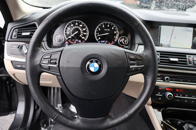 Vehicle image 21 of 36