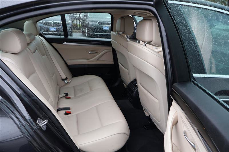 Vehicle image 13 of 36