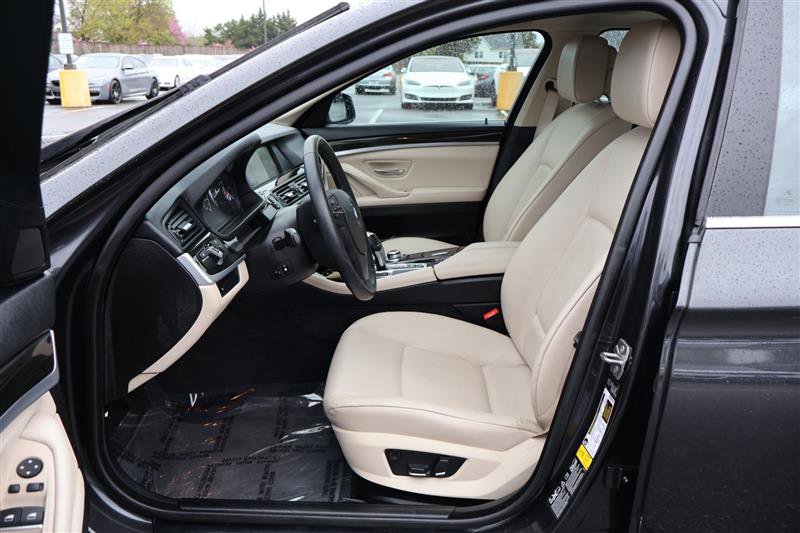 Vehicle image 11 of 36