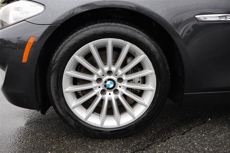 Vehicle image 34 of 36