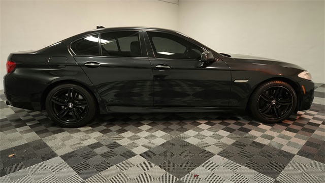 Vehicle image 5 of 24
