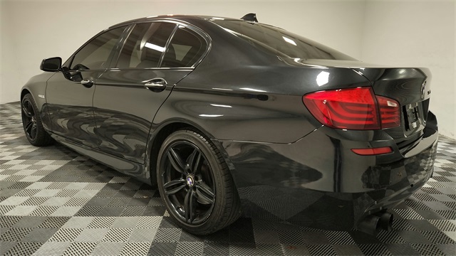 Vehicle image 8 of 24