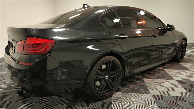 Vehicle image 6 of 24