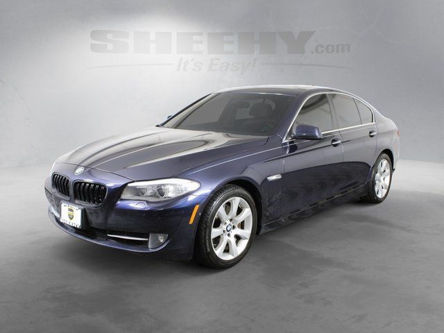 2013 BMW 5 Series 550i xDrive Image 1 of 28