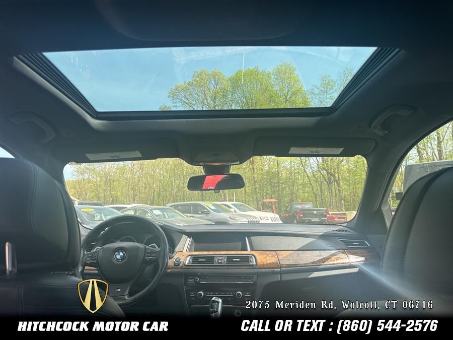 Vehicle image 31 of 38
