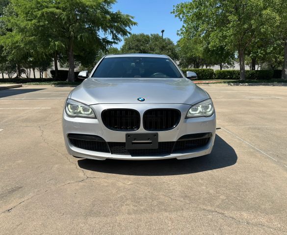 2013 BMW 7 Series 750Li xDrive Image 3 of 42