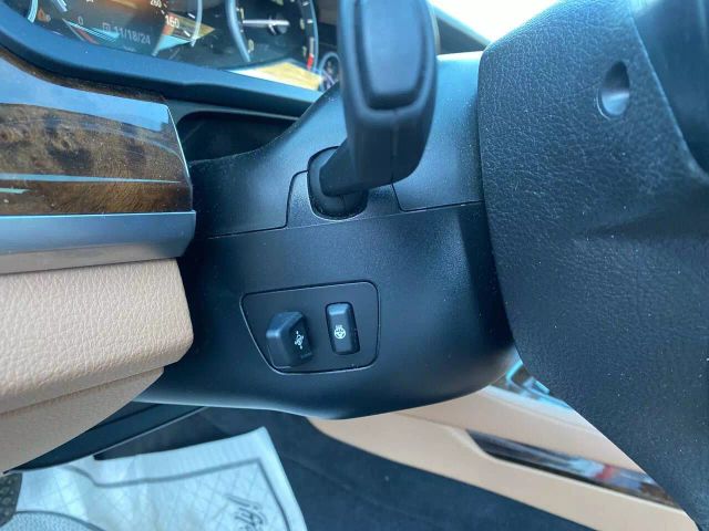 Vehicle image 18 of 27