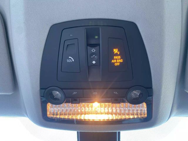 Vehicle image 15 of 27