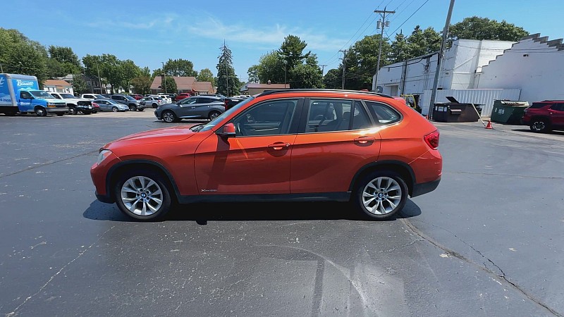 Vehicle image 12 of 32