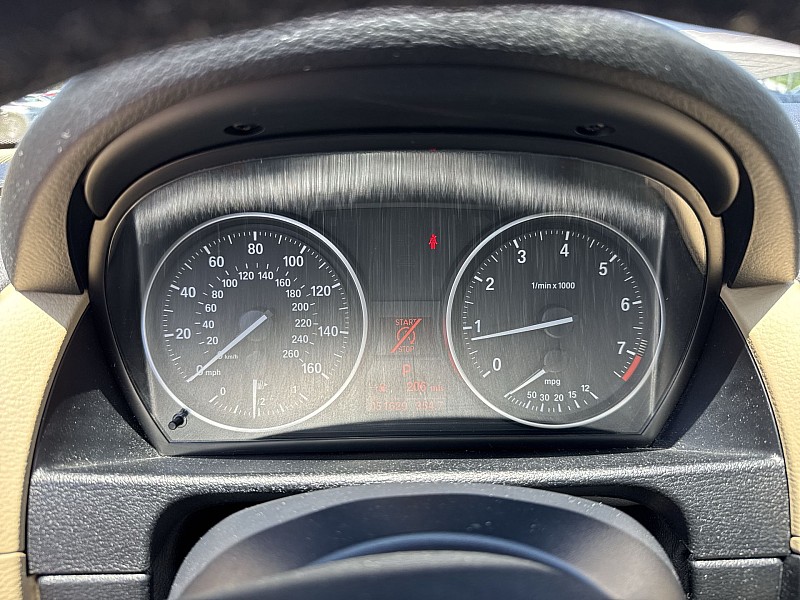Vehicle image 22 of 32