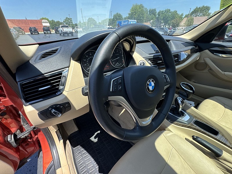 Vehicle image 18 of 32
