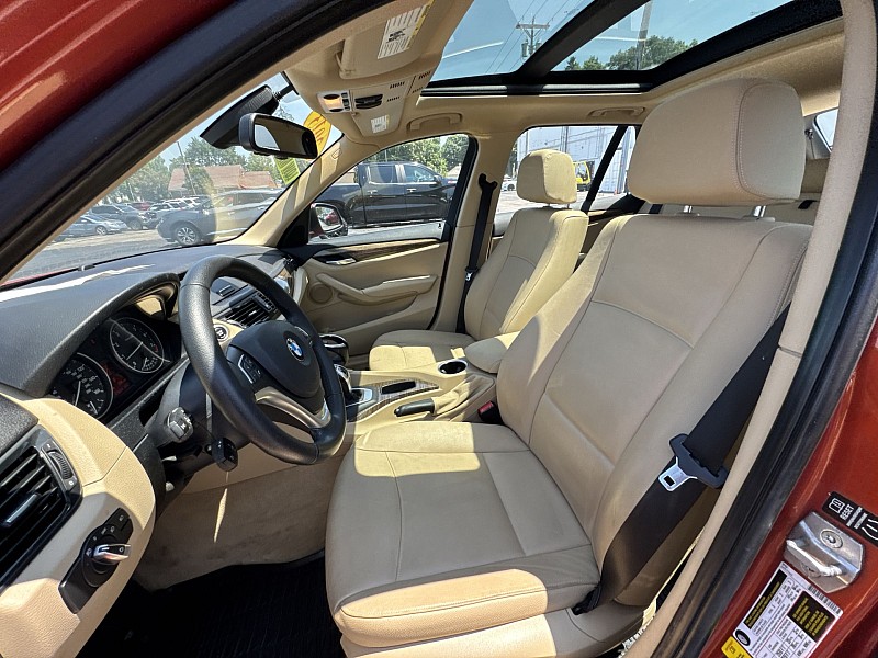 Vehicle image 20 of 32
