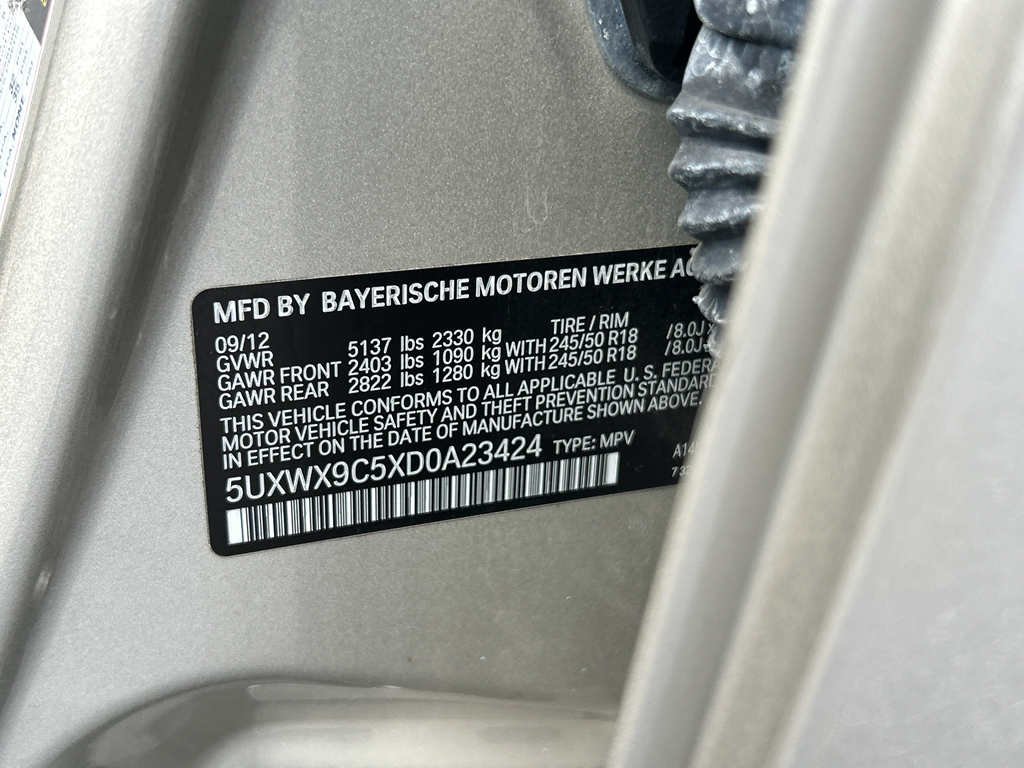 Vehicle image 26 of 28