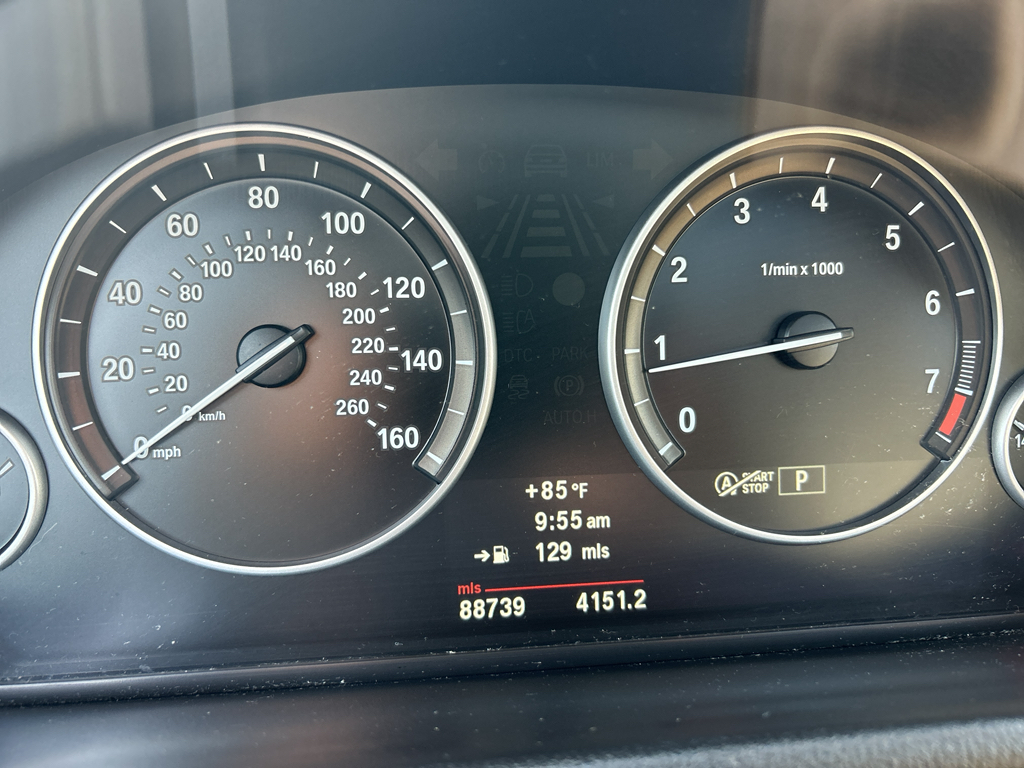 Vehicle image 17 of 28