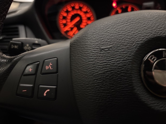 Vehicle image 14 of 27