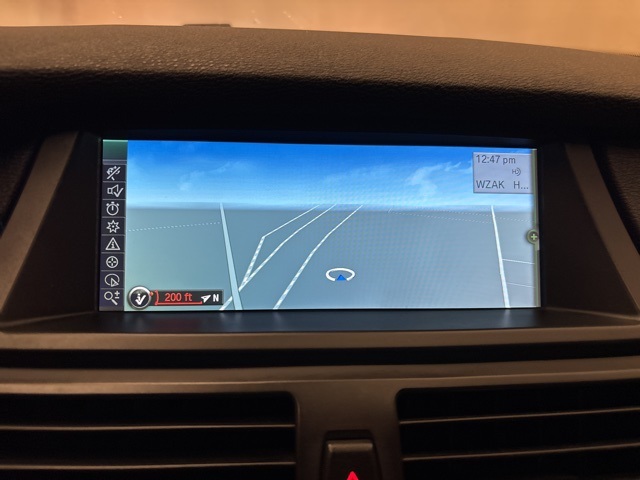 Vehicle image 16 of 27