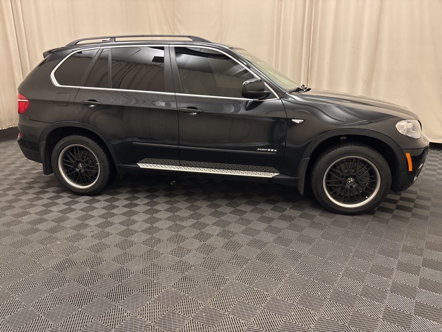Vehicle image 4 of 27