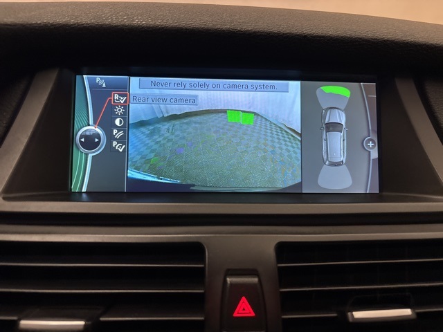 Vehicle image 17 of 27